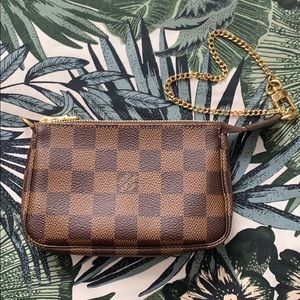 🇫🇷 Louis Vuitton Mini Pochette ✨